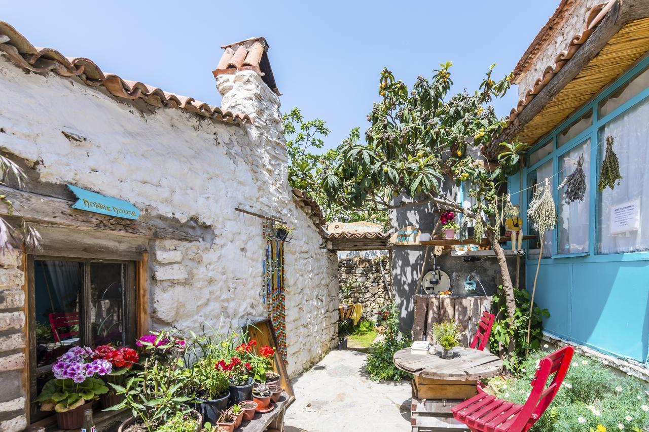 Hobbithousebademler Bed & Breakfast Urla Dış mekan fotoğraf